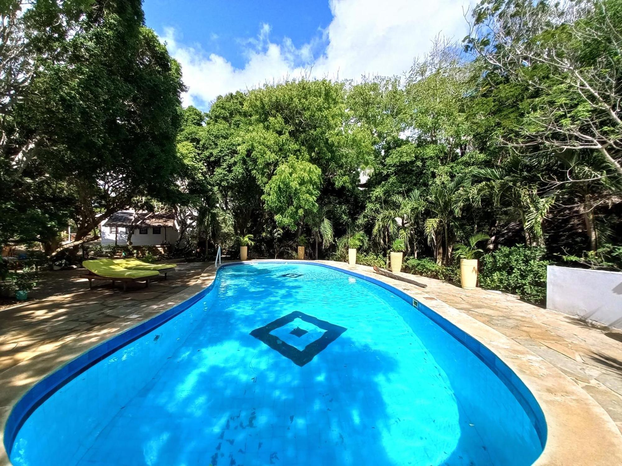 Watamu Beach Cottages B&B Zewnętrze zdjęcie