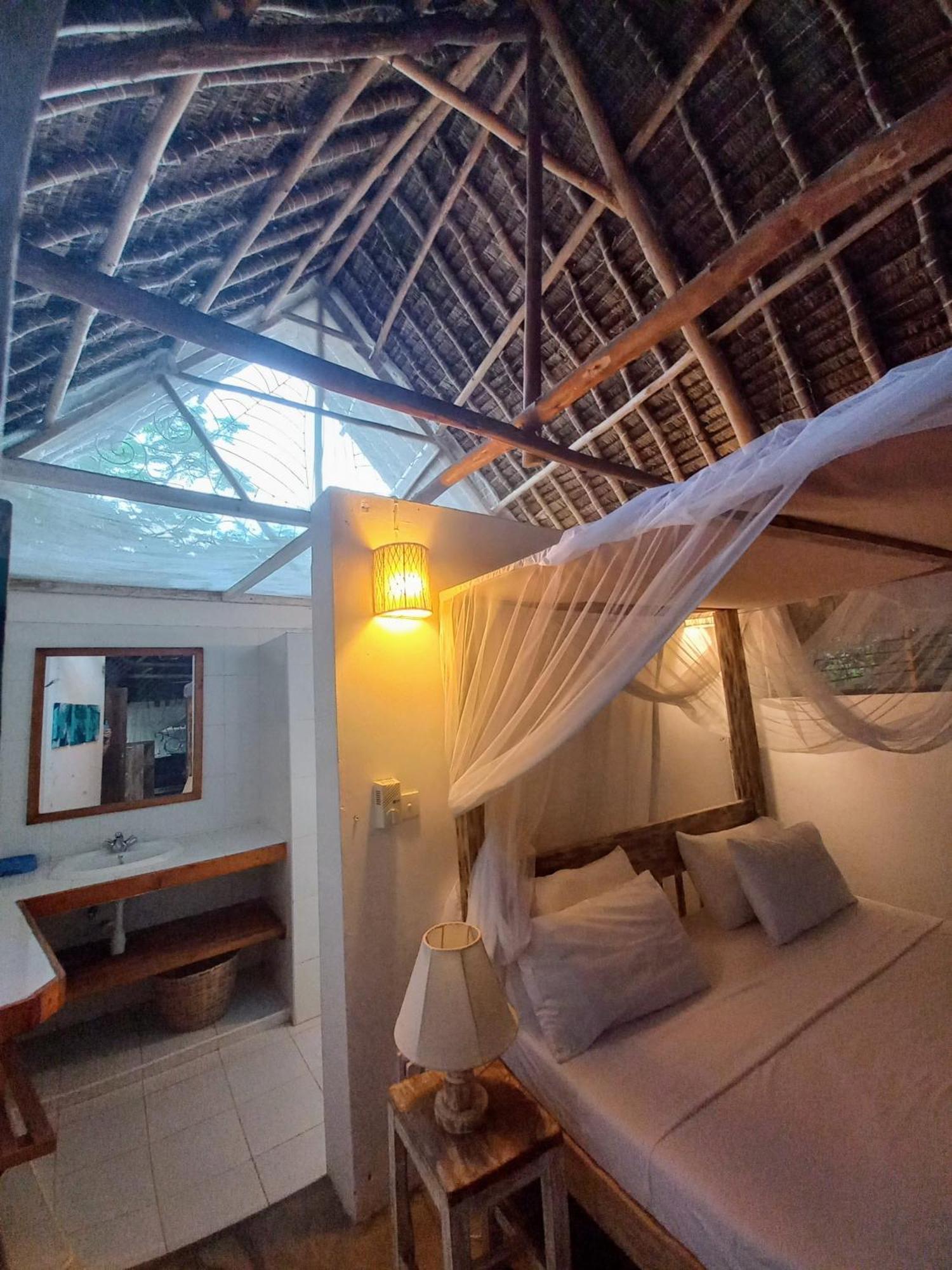 Watamu Beach Cottages B&B Pokój zdjęcie